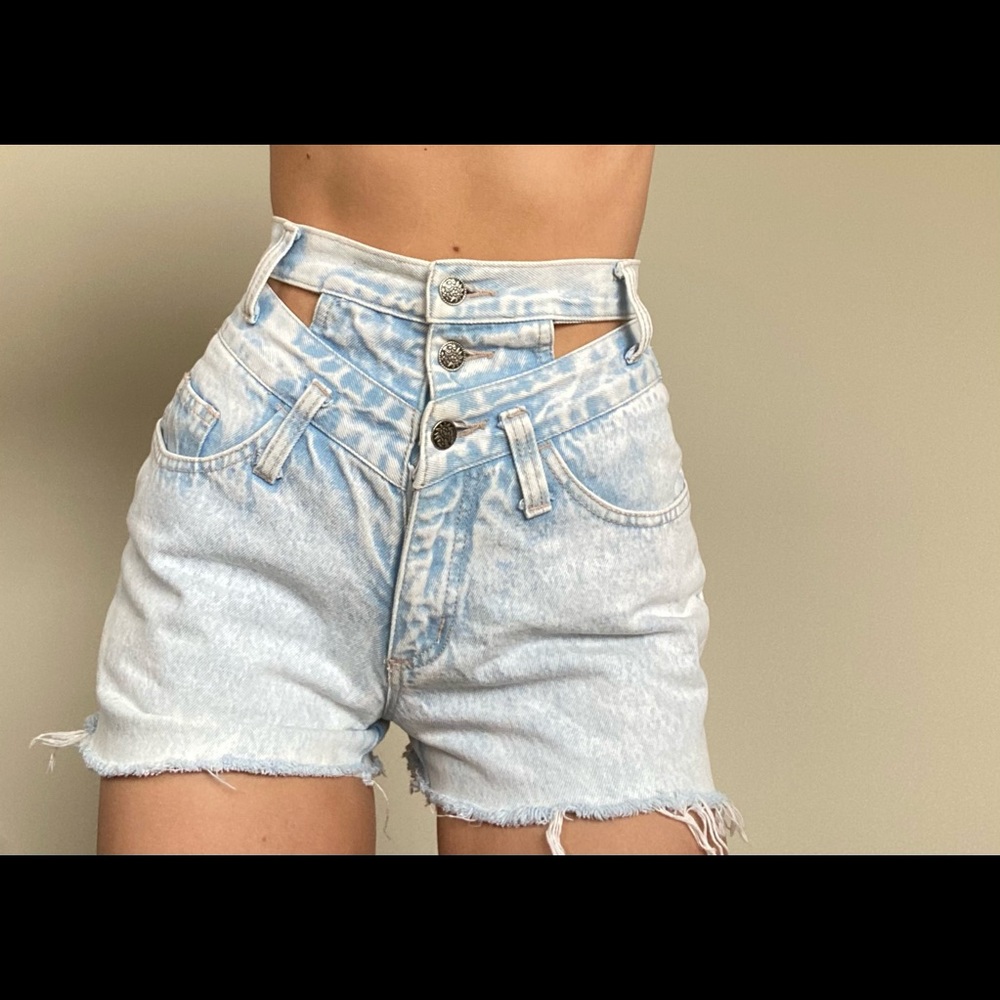 vintage nuovo shorts!